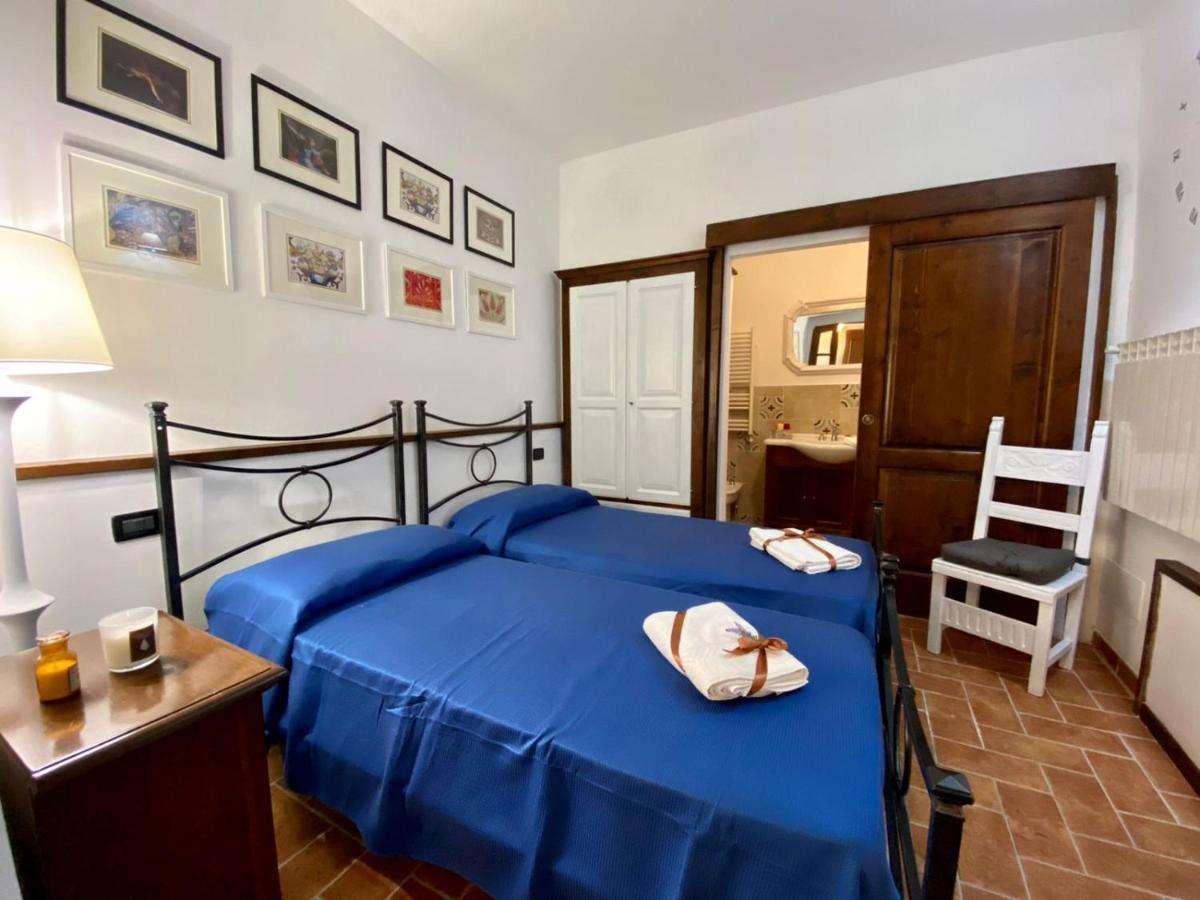 Ferienwohnung Il Poggio Degli Ulivi Collicello Exterior foto